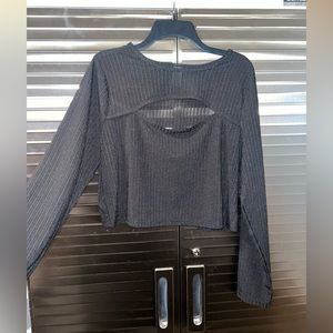 NWT Black Long Sleeve Keyhole Crop Top 2X